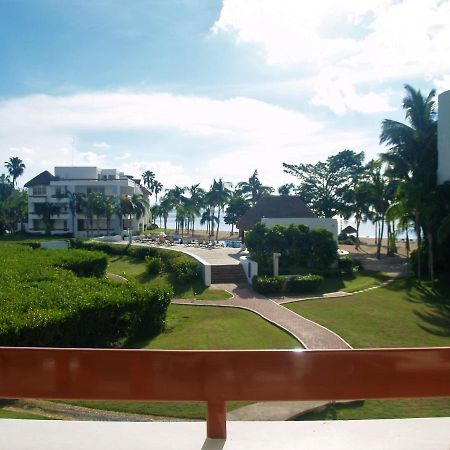 Beachfront Apartment Your Home In Cozumel Exterior photo